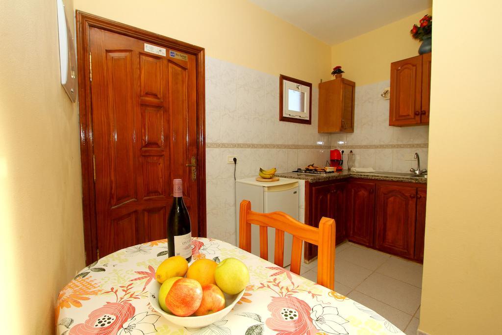 Pension Candelaria Valle Gran Rey Habitación foto
